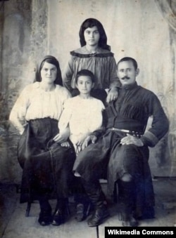 Цово0тушинийн доьзал ХХ-чу бIешерийн йуьхь