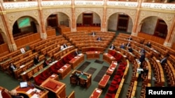 За висловилися 182 парламентарів, проти – шість. Фото ілюстративне