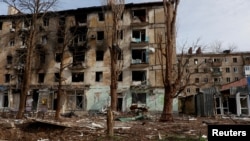 Жилые дома в Авдеевке, поврежденные в результате постоянных российских обстрелов