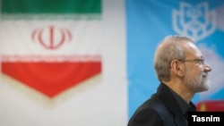Eýranyň Baş lideriniň kömekçisi Ali Larijani, Yslam respublikasyna garşy harby hereketiň Tähranyň ýadro ýaragyny ösdürmegine itergi berjekdigini duýdurdy. (faýl suraty)