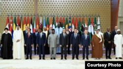 Arap we musulman ýurtlarynyň ýolbaşçylary, şol sanda Gyrgyzystanyň prezidenti Sadyr Žaparow Arap ligasynyň we Yslam ykdysady hyzmatdaşlygynyň Gazadaky konflikte bagyşlanan adatdan daşary sammitine gatnaşýar