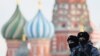 "Принять позу зародыша". Социолог о страхах и тревогах россиян