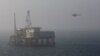 Нефтяная платформа в Каспийском море 