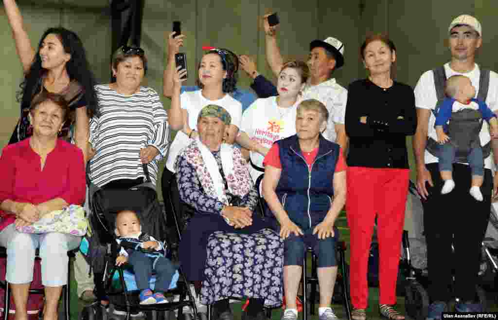 Майрамдык иш-чараларды «Kyrgyz USA Community» уюму уюштурган.