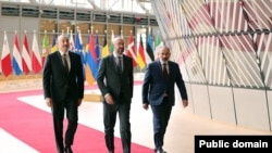 EU/Armenia/Azerbaijan - President of the European Council Charles Michel, Prime Minister of Armenia Nikol Pashinian and President of Azerbaijan Ilham Aliyev meet in Brussels, May 22, 2022.