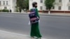 Bilim resmileri COVID çäreleri üçin her aý mugallymlardan we okuwçylaryň ene-atalaryndan pul toplanjakdygy barada duýdurýarlar.