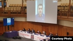 نمایی از صحن دادگاه بین‌المللی مردمی آبان
