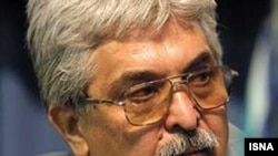 محمد سیف‌زاده؛ وکیل دادگستری