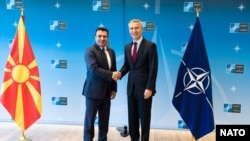 Մակեդոնիայի վարչապետ Զորան Զաևը Բրյուսելում հանդիպում է ՆԱՏՕ-ի գլխավոր քարտուղար Յենս Ստոլտենբերգի հետ, արխիվ