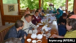 Qırım siyasiy mabusları qorantalarınıñ körüşüvi, mayıs 21 künü, Bağçasaray