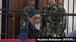 Азимжан Аскаровдун соту өтүүдө
