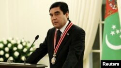 Türkmenistanyň prezidenti Gurbanguly Berdimuhamedow Ankarada, 29-njy fewral.
