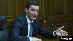 Armenia - Gevorg Petrosian, a parliament deputy from the Prosperous Armenia Party, at a news briefing in Yerevan, April 1, 2019.