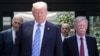 Presidenti i SHBA-së, Donald Trump, dhe këshilltari i tij i shkarkuar për siguri kombëtare, John Bolton (djathtas).