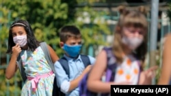 PHOTO GALLERY: Back To School Amid The COVID-19 Pandemic