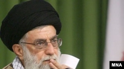 رهبر ایران گفته است که ملت ايران بمب اتم ندارد و قصد دستيابی به اين سلاح مرگبار را نيز ندارد.