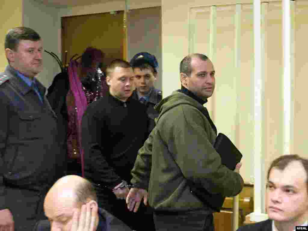 Подсудимые Павел Рягузов и Сергей Хаджикурбатов