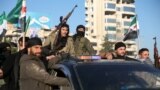 Hökümete garşy söweşijiler 30-njy noýabrda Siriýanyň demirgazygyndaky Aleppo şäherinde ýaraglaryny galgadýarlar.
