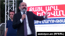 Armenian Prime Minister Nikol Pashinian speaks at a rally for Yerevan mayoral candidate Hayk Marutian, Yerevan, 10Sep2018