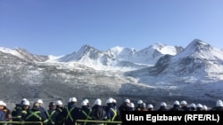 Кумтөр.