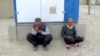 Saglyk üçin çäklendirilen çilim birlerini baý edýär, beýlekileri - garyp 