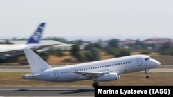 Sukhoi Superjet-100