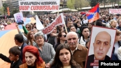 Armenia - Refugees from Nagorno-Karabakh demonstrtate in Yerevan, March 29, 2025.
