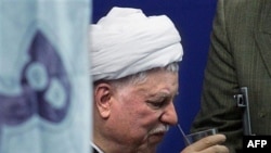 هاشمی رفسنجانی حاضر نشد تا درباره بازداشت موسویان صریحا اظهار نظر نماید.