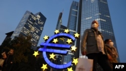 Az Európai Központi Bank székháza, Frankfurt am Main (Németország), 2020. október 21.