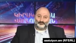 Վարազդատ Կարապետյանը «Ազատության» տաղավարում: