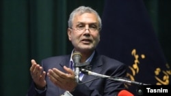علی ربیعی ایجاد امنیت شغلی در شرکت‌ها و نهادهای دولتی و خصوصی را «رویکرد اصلی دولت» اعلام کرد.