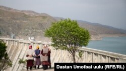 Кемпир-Абадское водохранилище, Ошская область (Кыргызстан). Октябрь 2022 года