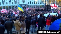 Митинг оппозиции на проспекте Руставели в Тбилиси. 2 декабря 2018 г.
