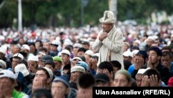 Бишкектеги Айт намазы. 2016-жыл.