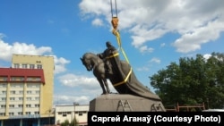 Помнік Гедыміну ў Лідзе, здымак 12 жніўня