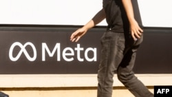 Logo kompanije Meta, 28. oktobar 2021. Foto: AFP/Noah Berger