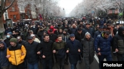 Armenia -- Opposition supporters demonstrate in Yerevan to demand Prime Minister Nikol Pashinian's resignation, February 2021.