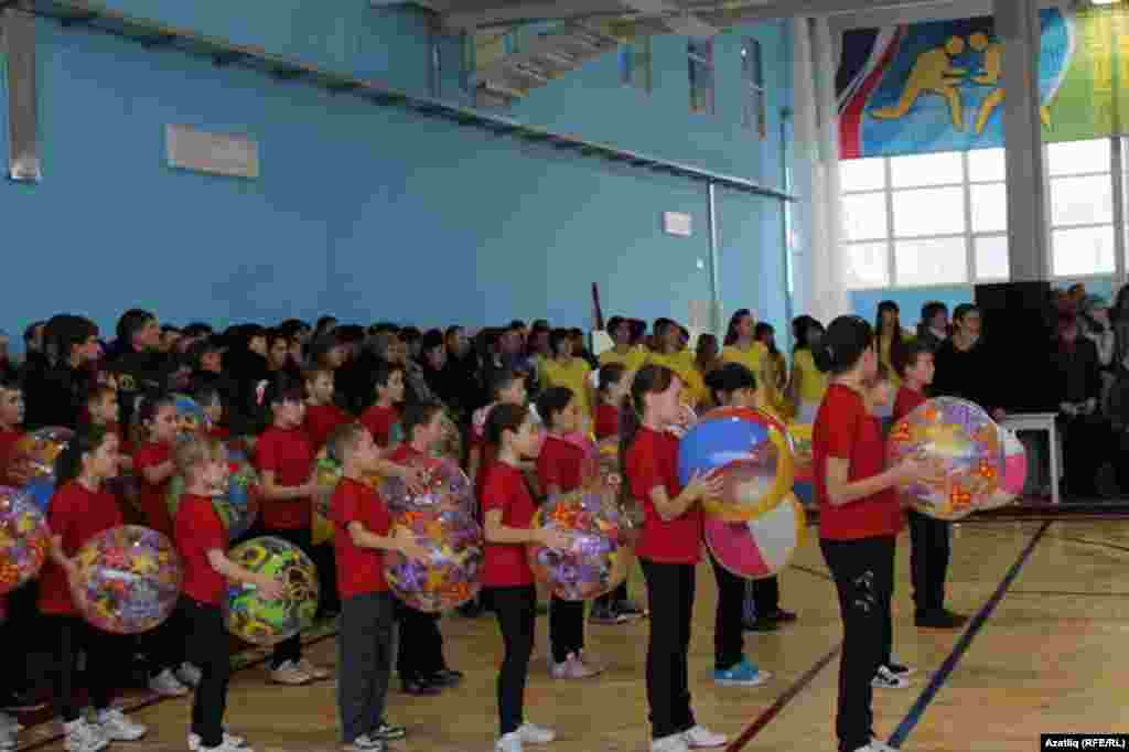 Әсәкәйдә “Батыр” физкультура-сәламәтләндерү комплексы ачылды. 1700 кв.м. мәйданы булган бина ике ай эчендә сафка басты.