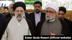 احمد مروی (راست) در کنار ابراهیم رئیسی تولیت پیشین آستان قدس رضوی