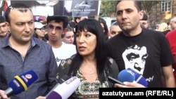Armenia -- The Prosperous Armenia Party's mayoral candidate Naira Zohrabian talks to reporters while campaigning in Yerevan, 19 September 2018.