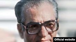 شاه حزب رستاخیز را حزبی فراگیر اعلام کرد