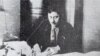 Şol ýyllarda "halk duşmany" tagmasy basylyp, Gaýgysyz Atabaý (suratda), Nedirbaý Aýtak ýaly Türkmenistan respublikasyny esaslandyran ýolbaşçylar repressiýanyň pidasy boldular.