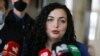 Ushtruesja e detyrës së presidentit, Vjosa Osmani po kërkon një mandat të plotë në krye të shtetit. 