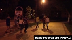  В ОРЛО напоминают, что за нарушение требований режима комендантского часа, предусмотрена «административная ответственность».