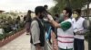 افغانستان کې په کرونا اخته کسانو شمېر ۷۱۴ کسانو ته رسېدلی.
