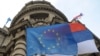 Zastave EU i Srbije ispred zgrade vlade u Beogradu