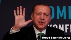 رجب طیب اردوغان می گوید، تنها حمایت اسرائیل از همه پرسی استقلال کردستان کافی نیست.