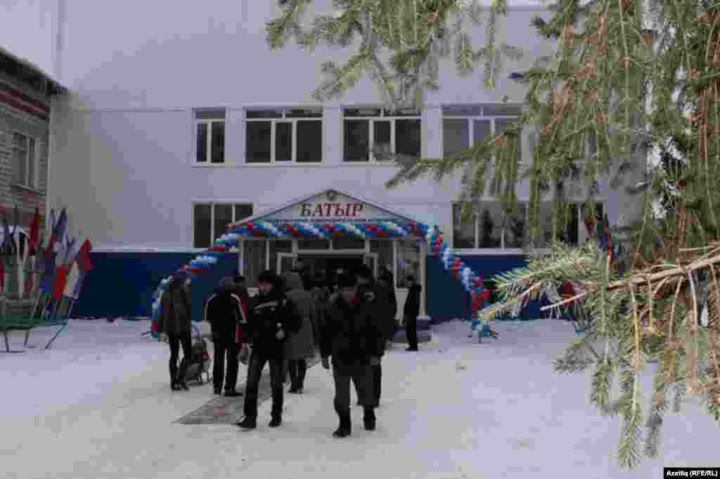 Әсәкәйдә “Батыр” физкультура-сәламәтләндерү комплексы ачылды. 1700 кв.м. мәйданы булган бина ике ай эчендә сафка басты.