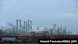 Iran's heavy-water nuclear facility near Arak (file photo)