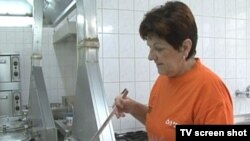 U jednoj od narodnih kuhinja u Sarajevu